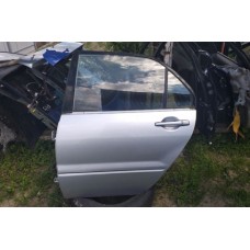 двери заднее левие Mitsubishi Lancer 9 a31 